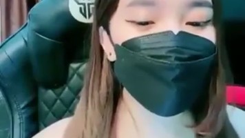 Kangen Naya Putri Nia Lepas BH