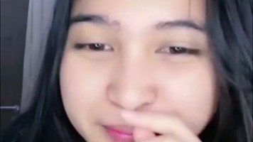 Uting Coklat Tocil Goyang Asyik Boba Nih Cewek Cakep